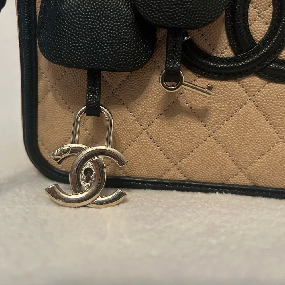 CHANEL Large Filigree Tan and Black Quilted Caviar Women's Bag - Picture 11 of 11